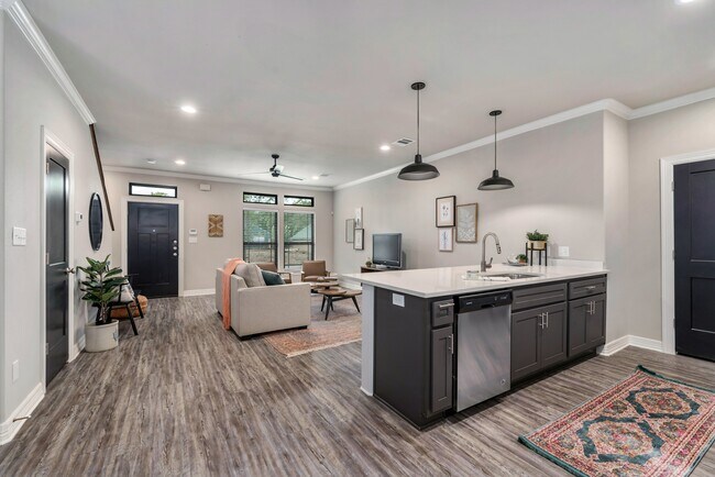 Building Photo - 504 Cooner St
