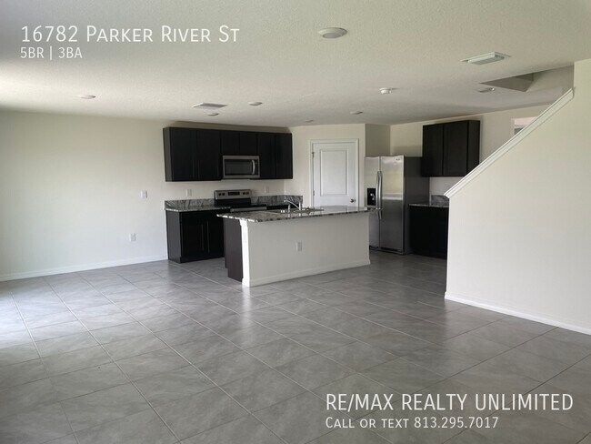 Building Photo - 16782 Parker River St