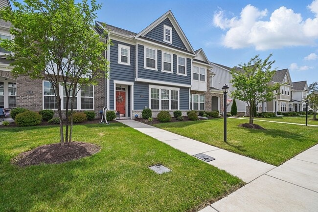Building Photo - Stunning Modern and Spacious Townhouse!