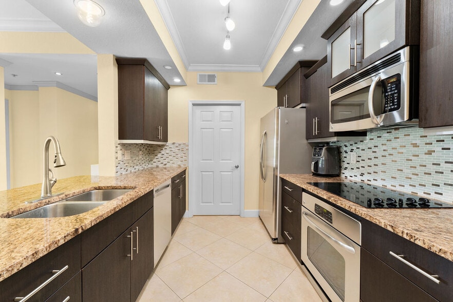 Building Photo - 4610 Saint Croix Ln