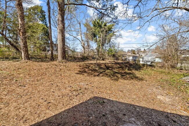 Building Photo - 1820 33rd St Ensley