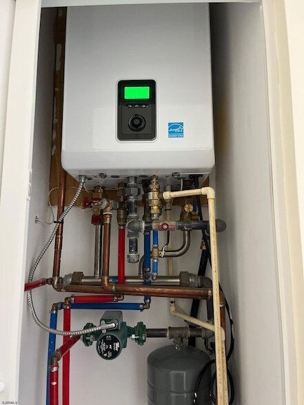 Building Photo - 16 N Sacramento Ave