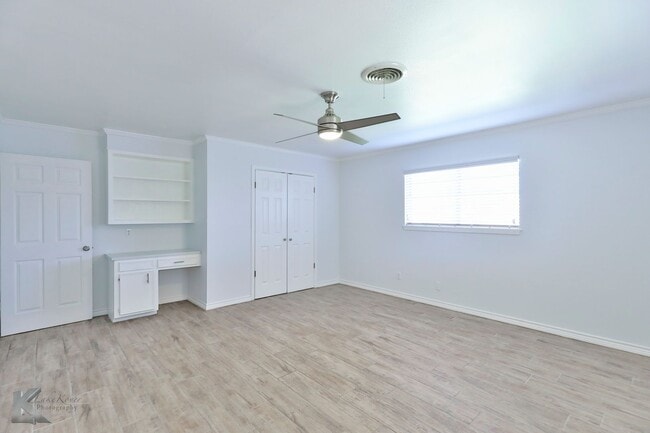 Building Photo - Complete RENOVATION only a few years ago!  Large bedrooms!