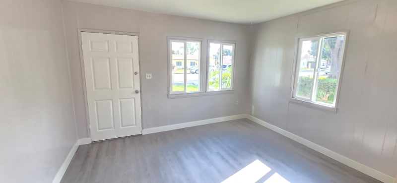 Building Photo - 13109 Barlin Ave