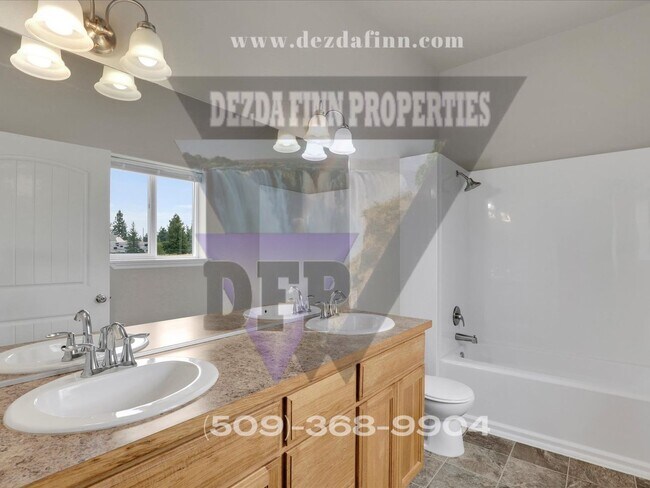 Building Photo - Country Living, Minutes to FAFB! 4 Bed, 2 ...