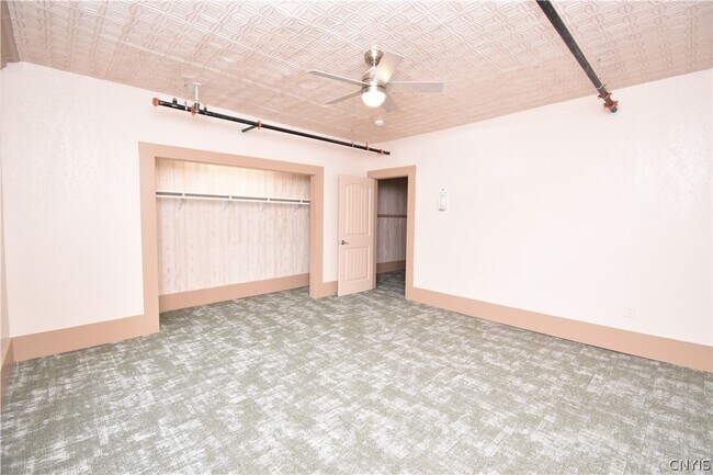 Building Photo - 152 Court St