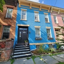 Building Photo - 309 23rd St