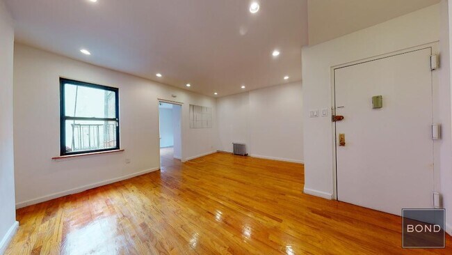 Building Photo - 96 Third Avenue