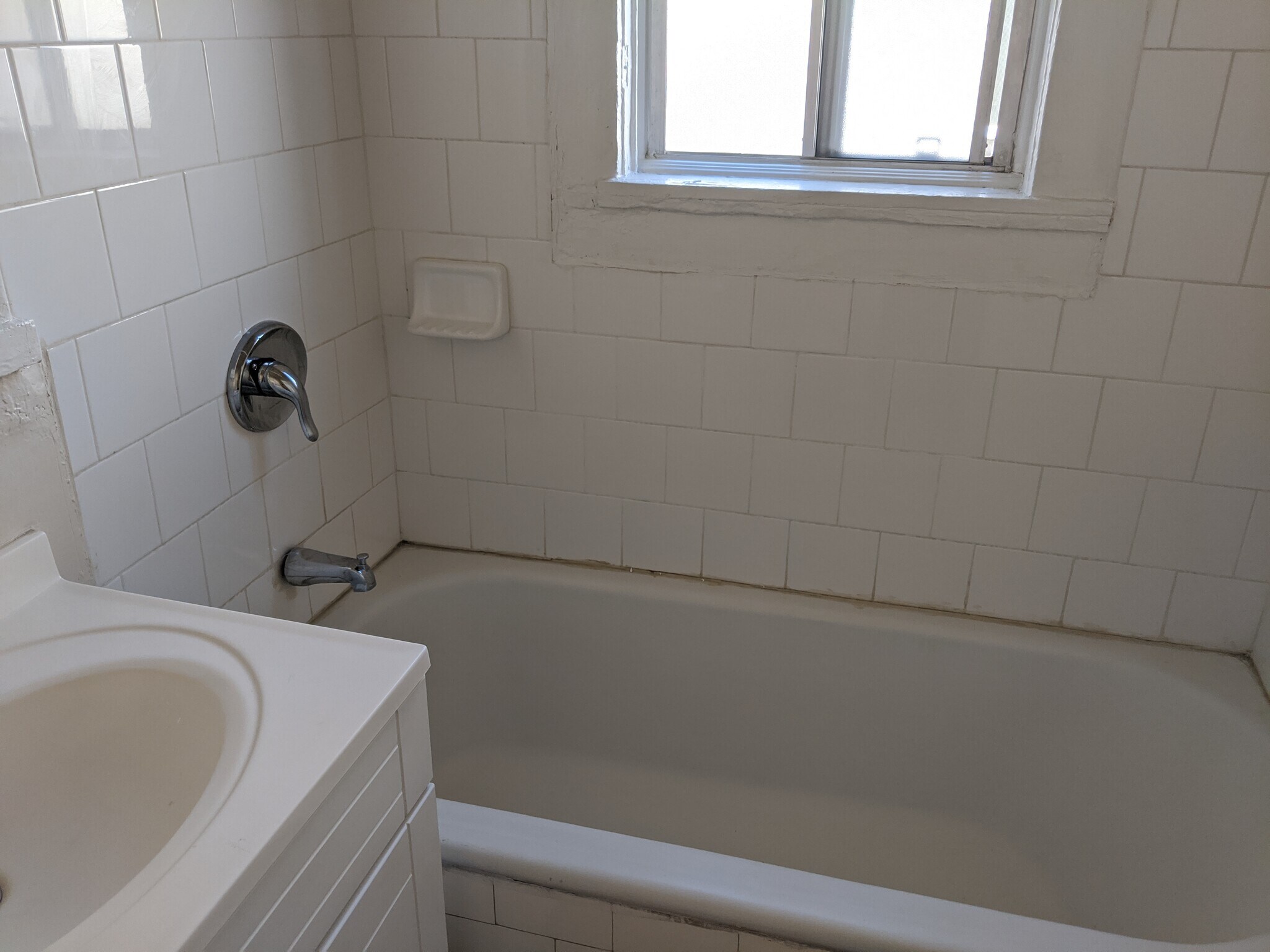 Bathroom - 206 N New Hampshire Ave