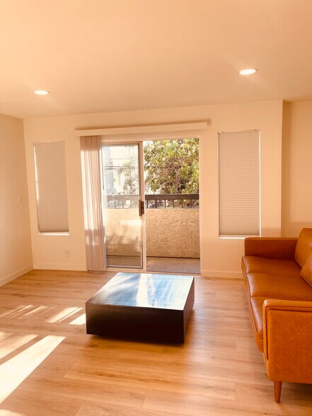 Building Photo - 5312 Cartwright Ave