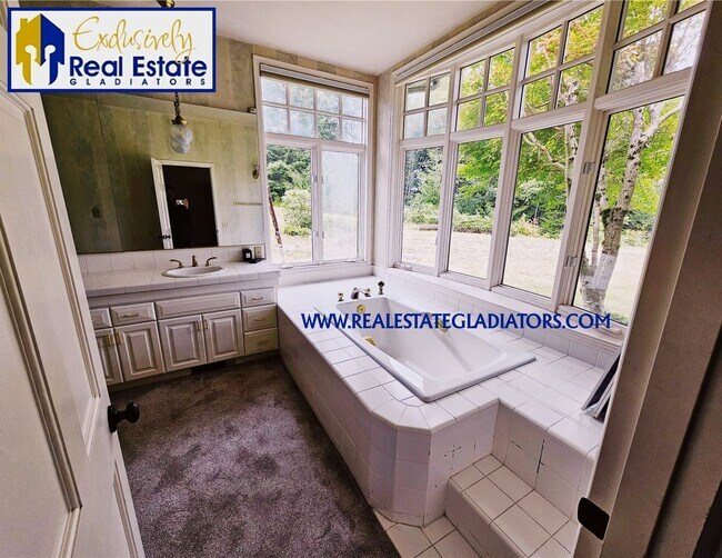 Building Photo - 30922 - Burris