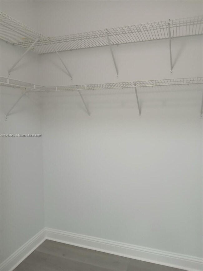 Building Photo - 7300 NW 114th Ave