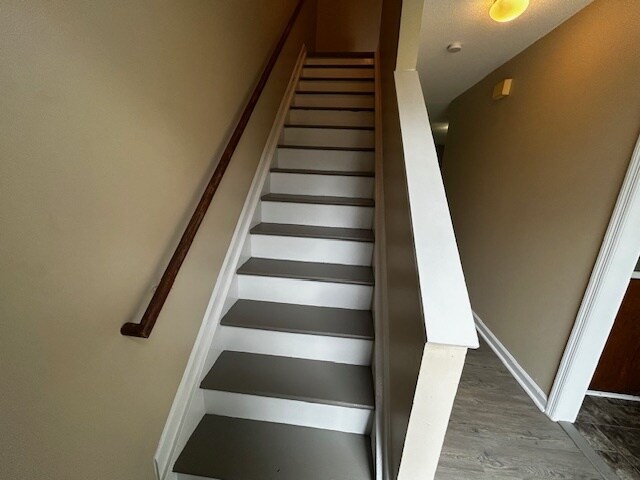 Building Photo - 1432 Bailey Cir