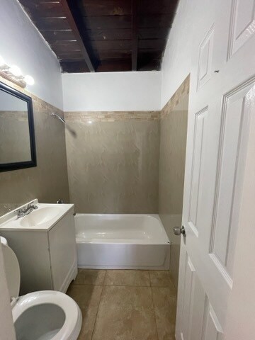 Building Photo - 3701 SW 48th Ave