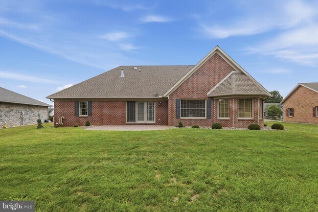 Building Photo - 321 Sue Linn Dr