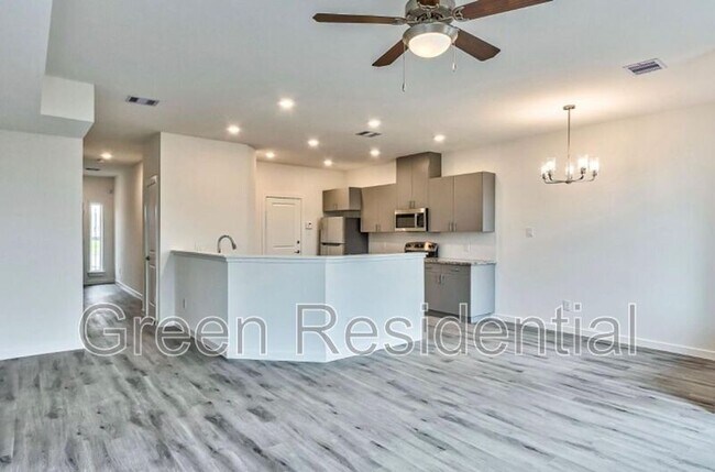 Building Photo - 13307 Tetris Dr