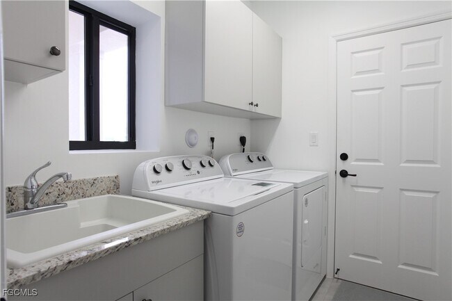 Building Photo - 4864 Gambero Wy