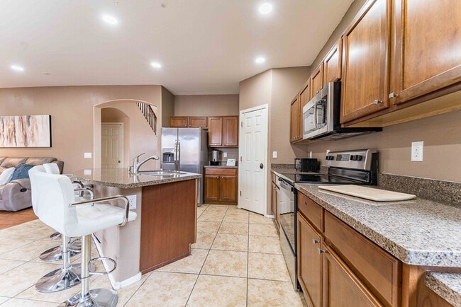 Building Photo - 1761 N St Francis Pl