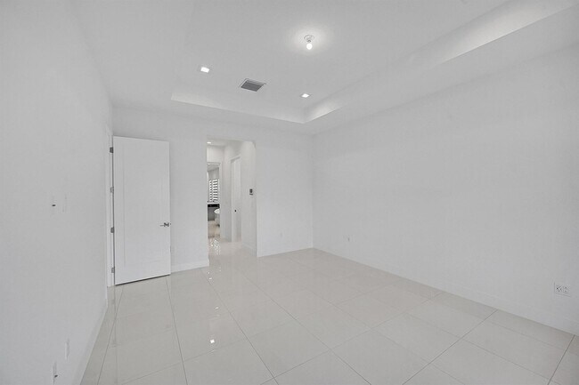 Building Photo - 13072 Feathering Wy