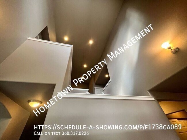 Building Photo - 7011 Prism St SE