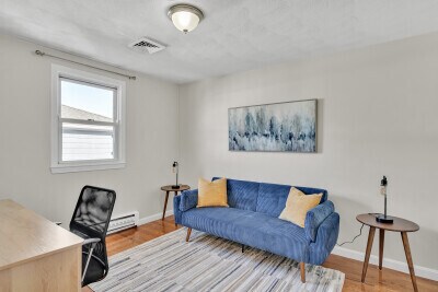 Building Photo - 74 Dunboy St