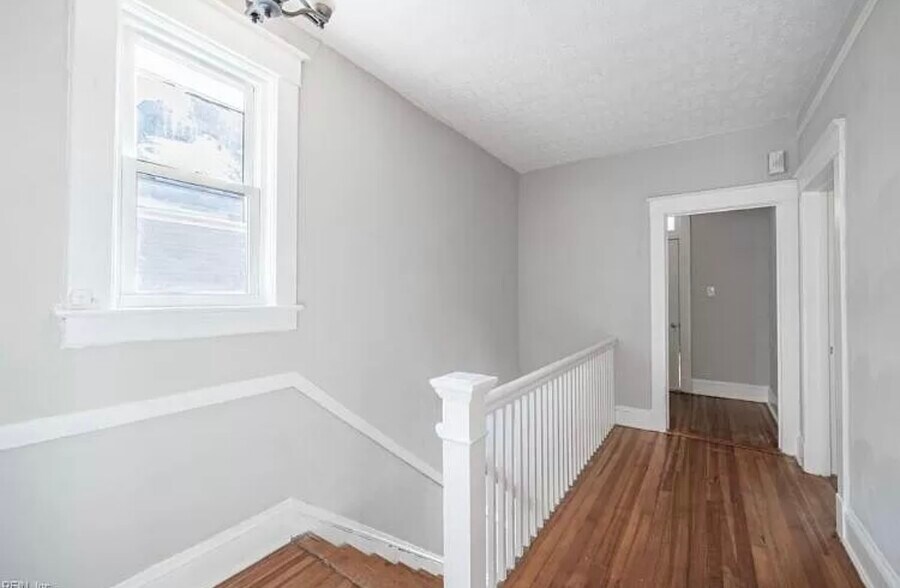 Building Photo - 214 Lucile Ave