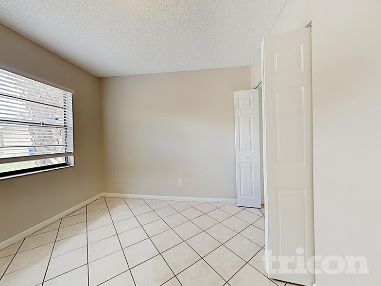 Building Photo - 10503 Willowbrae Dr