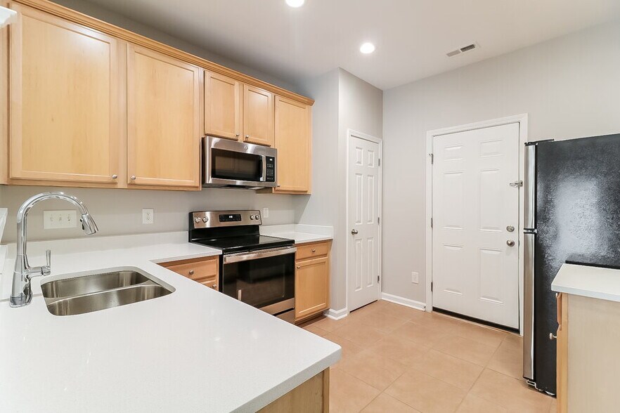 Building Photo - 5232 Nautical Ln