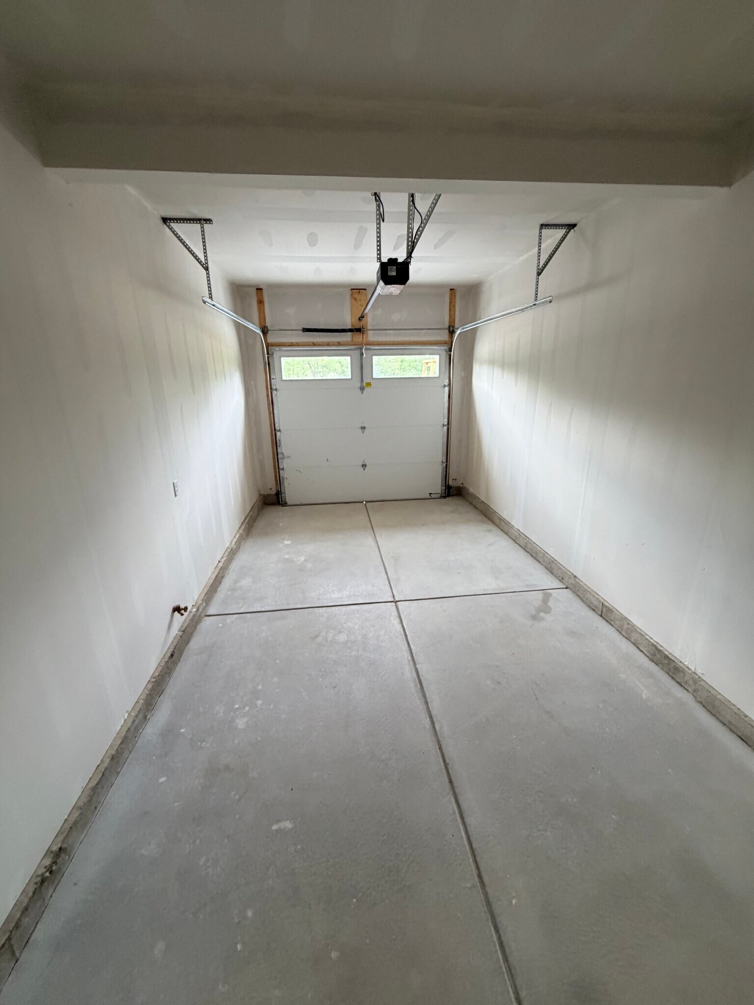 Building Photo - 4035 California Rd
