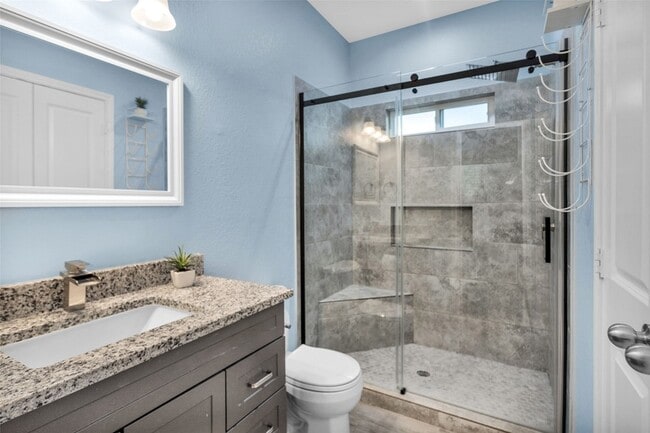 Building Photo - 286 Westchase St