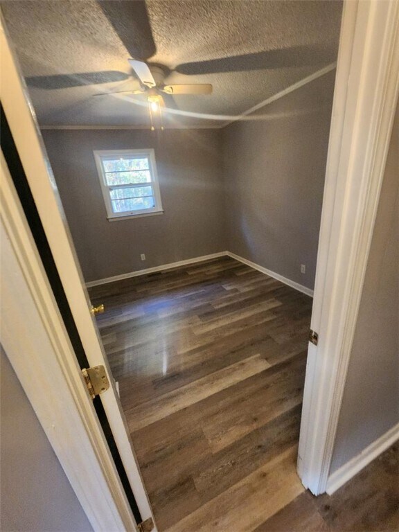 Building Photo - 303 W King St