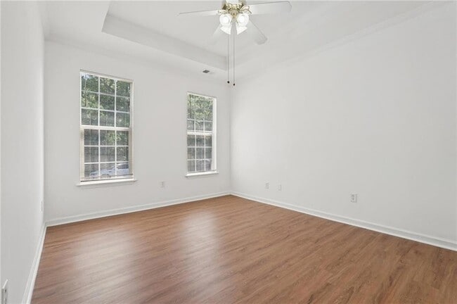 Building Photo - 2596 Bates St SE