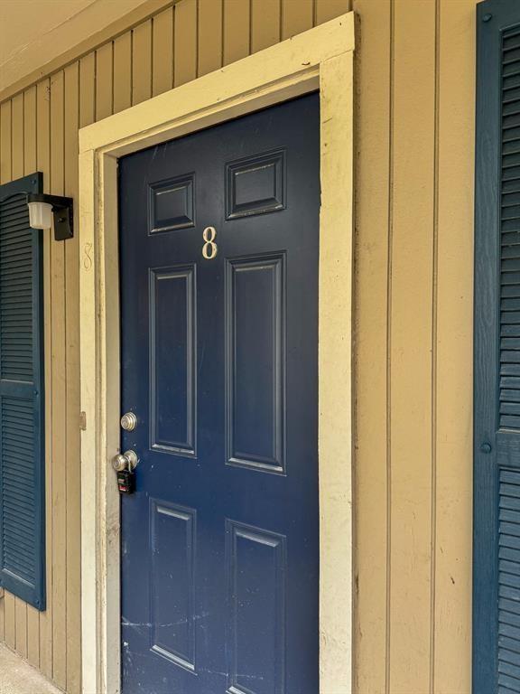 Building Photo - 2101 6th St N