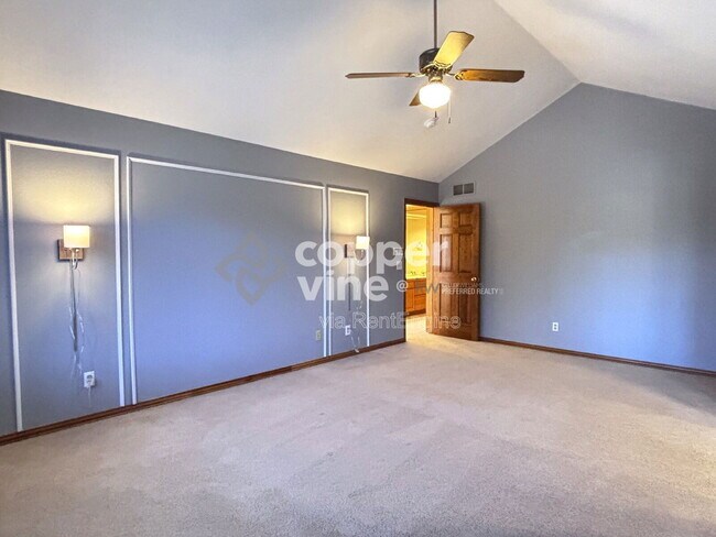 Building Photo - 1197 Clubhouse Dr