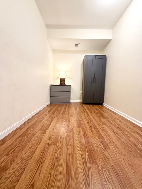 Building Photo - 7823 Shreve Rd