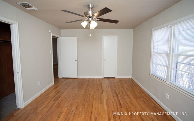 Building Photo - 4309 32nd St