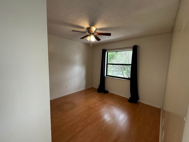 Building Photo - 3831 SW 69th Ave