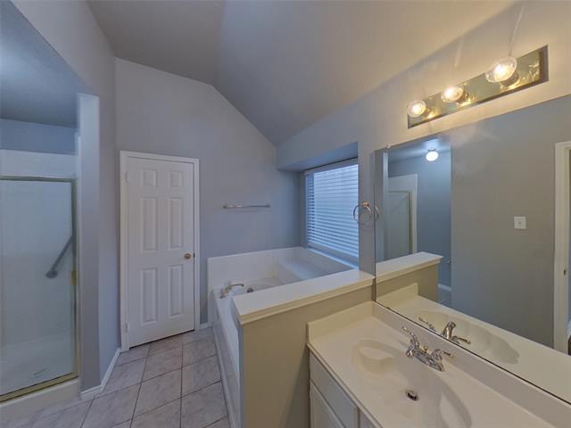 Building Photo - 1801 Pecan View Dr