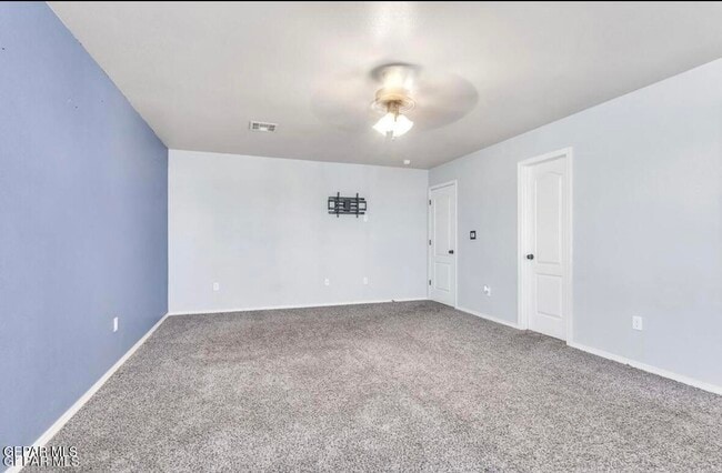 Building Photo - 12879 Hidden Grove Dr