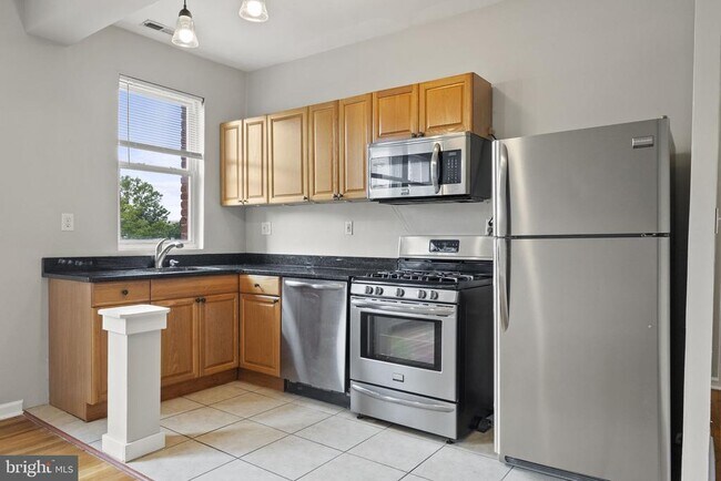 Building Photo - 4120 14th St NW