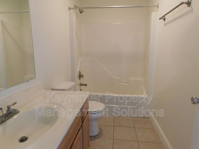 Building Photo - 22 Enchanted View Cir