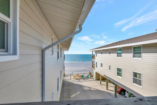 Building Photo - 10 Gulf Blvd