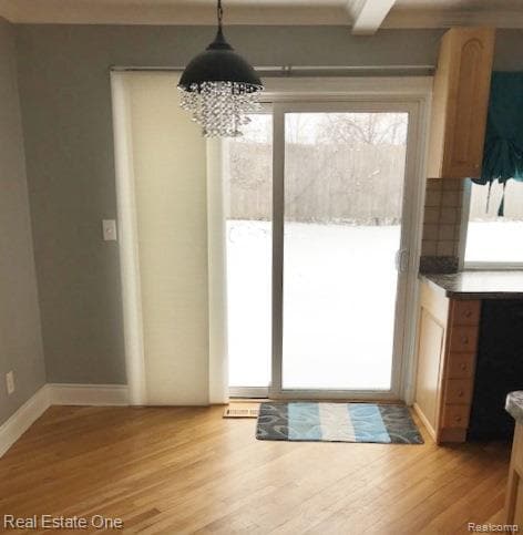 Building Photo - 37736 Charter Oaks Blvd