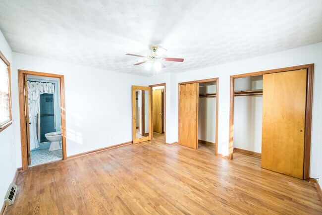 Building Photo - 4 Bedroom || 3 Bathroom Home with Finished Basement