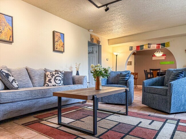 Building Photo - 521 Camino Solano