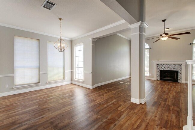 Building Photo - 4907 Craig Dr