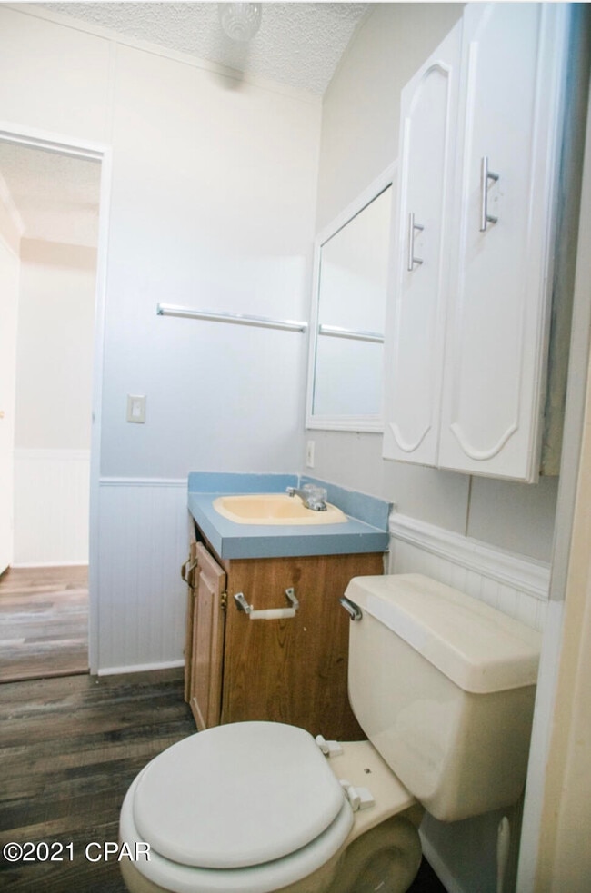 Building Photo - 6916 Sunrise Dr