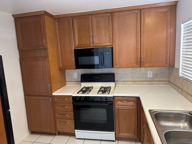 Building Photo - 7703 Salishan Dr