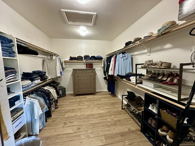 Building Photo - 4307 S Kimberlee Dr