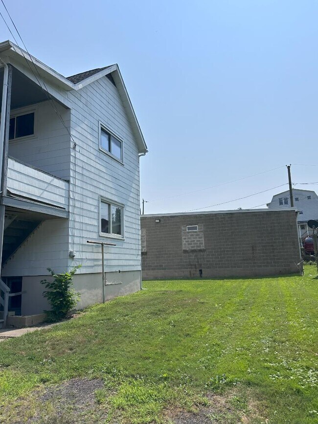 Building Photo - 153 Boland Ave